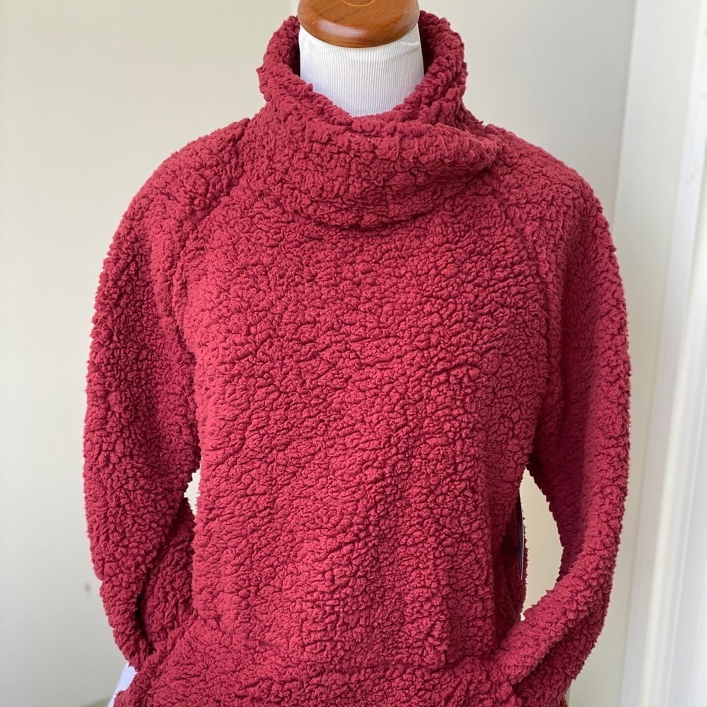 NWT High Neck Teddy Fleece maroon cuddly XL